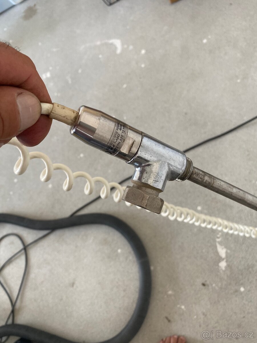 Topné těleso 900W do radiátoru, topná tyč, žebřík - 3