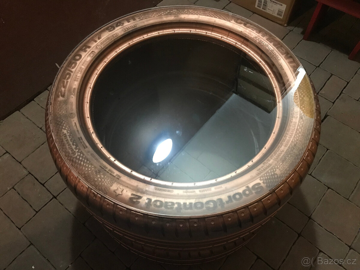 Stolek z pneumatik - 3