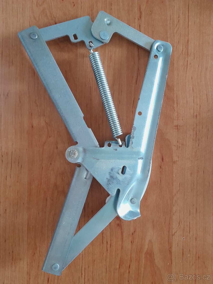 Kování na postel - 3