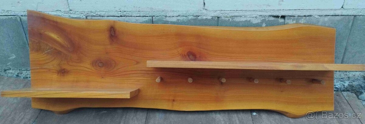 Dřevěná polička - 3