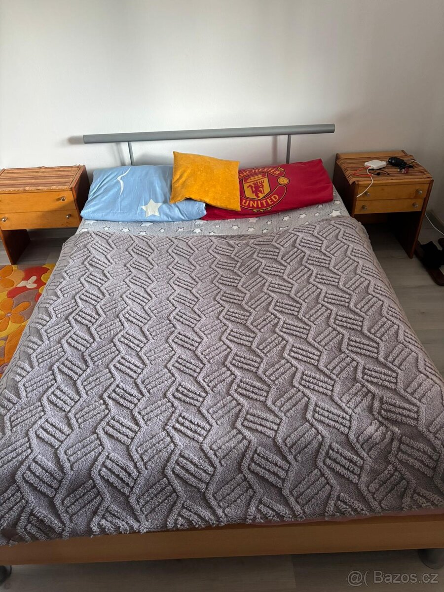 Postel s roštem a matrací 140 x 200 cm - 3