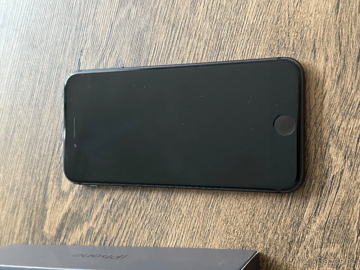 Apple iPhone 8 64Gb - 3