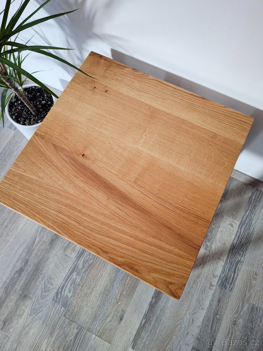 Dubový moderní stolek - 3