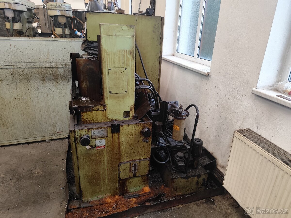 Odvalovací frézka na ozubení - 3