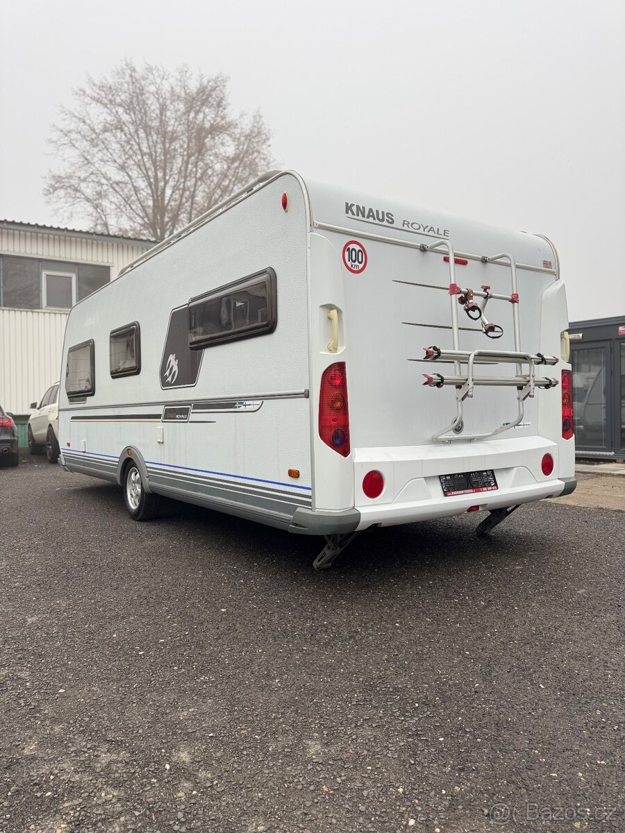 Knaus Royale 580 ~ Extra velká postel - 3