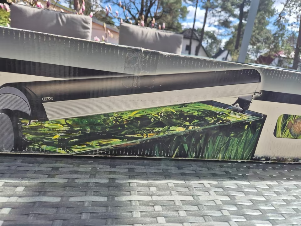 Koupím akvarijní světlo FLUVAL GLO 120cm dvojzářivkové - 3