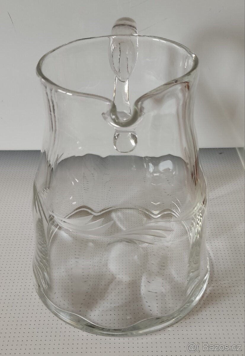 Starý skleněný džbán / 1,5L. - 3