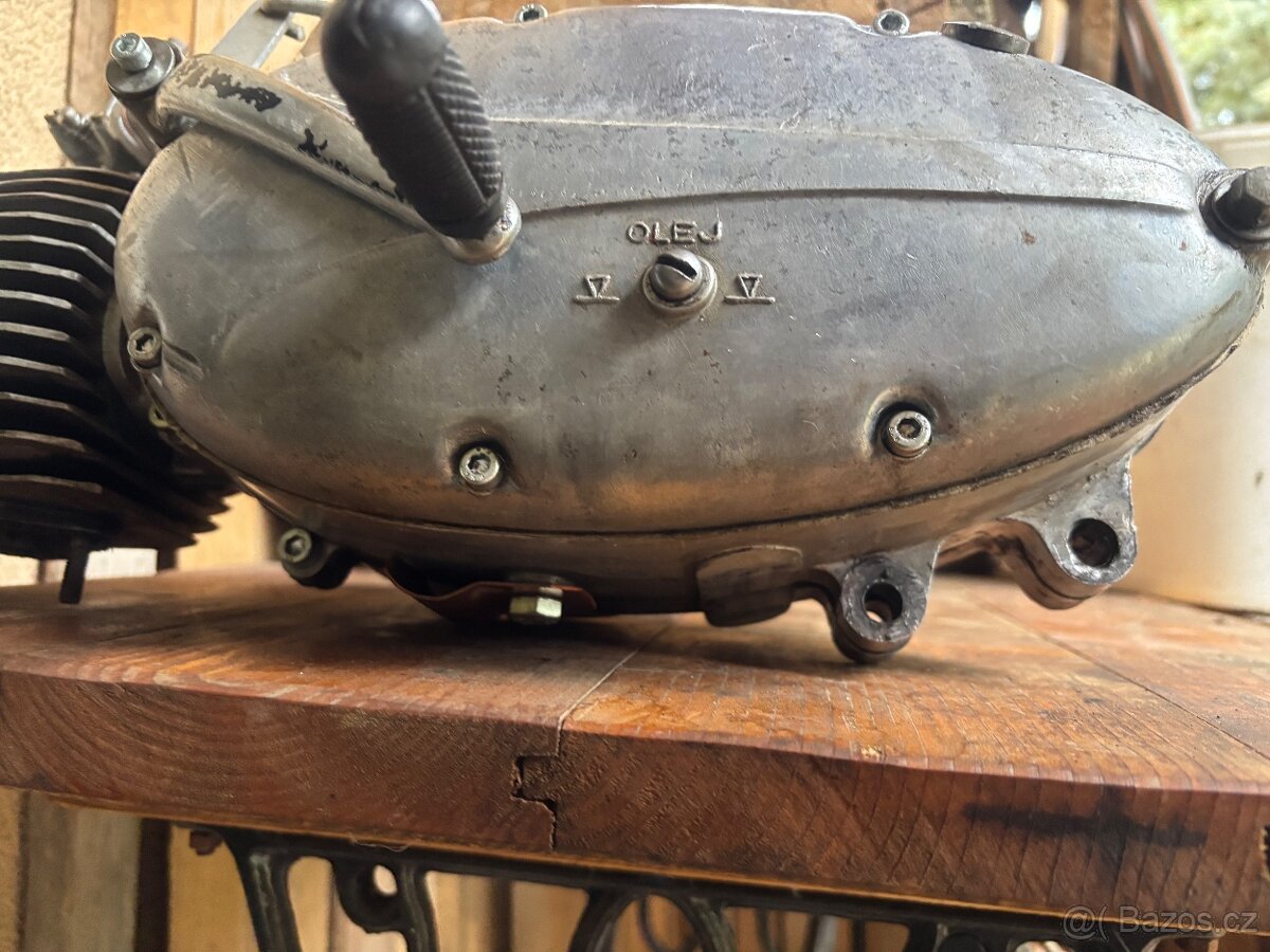 Motor Jawa 05 Pionyr - 3