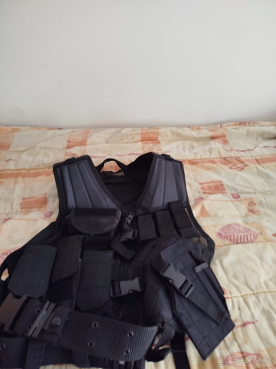 Mil-Tec Vesta + Sumky a Holster - 3