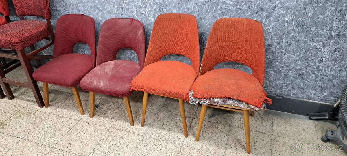 Staré aj nové židle. - 3