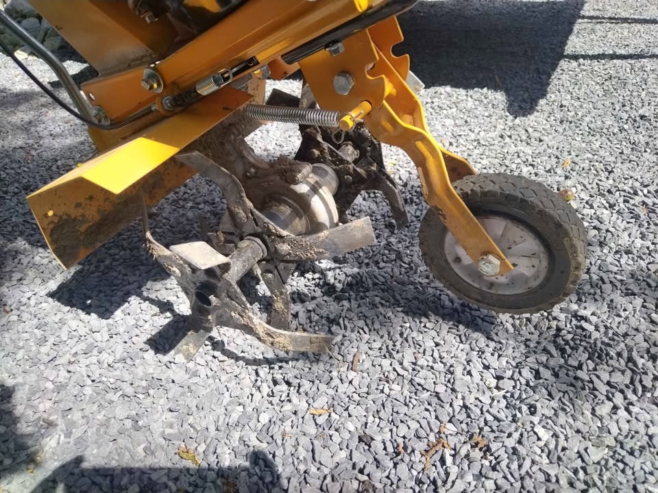 Benzínový kultivator/rotavator - 3