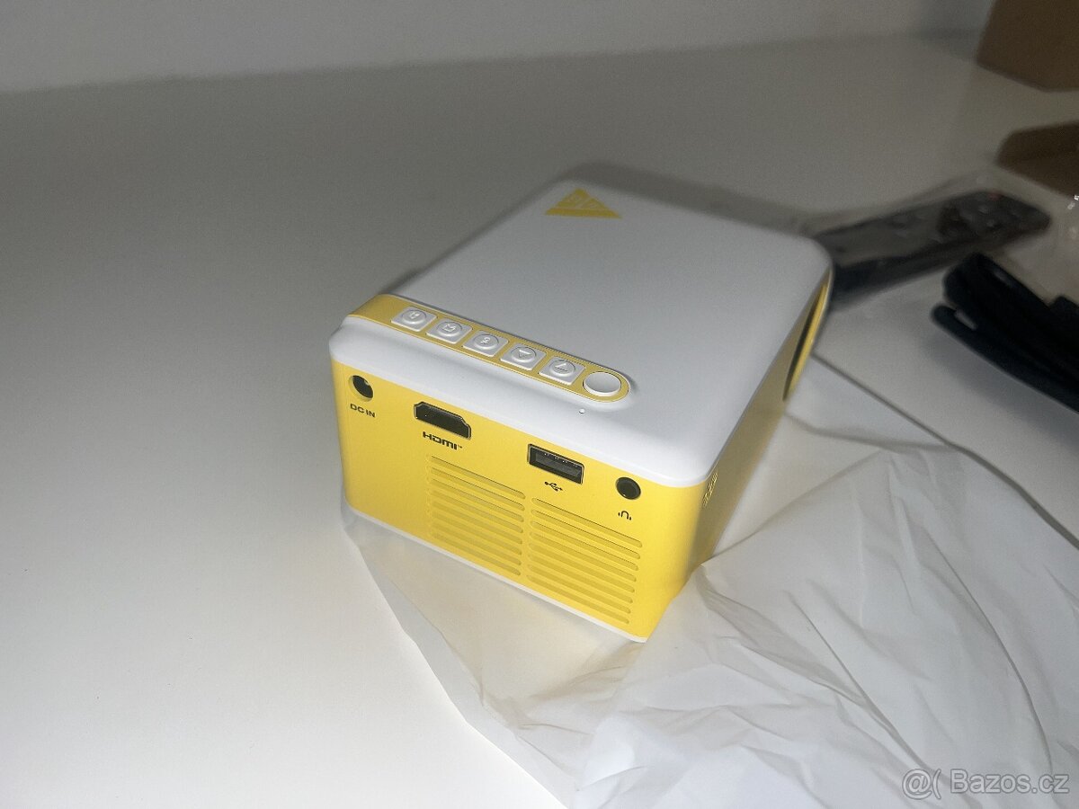 #L0177 Mini LED projektor Enjoy Time VF210 - 3