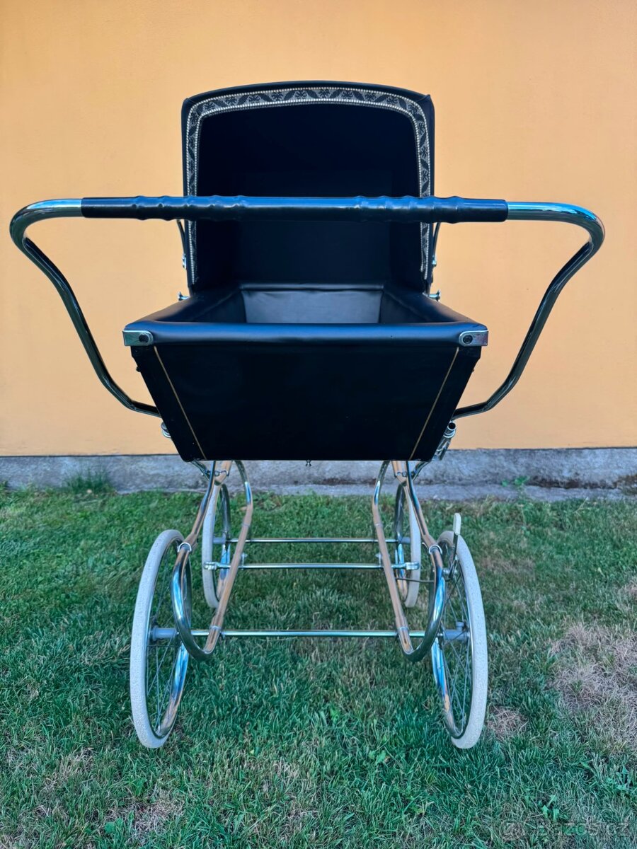 Retro kočárek Silver Cross pro miminko - 3