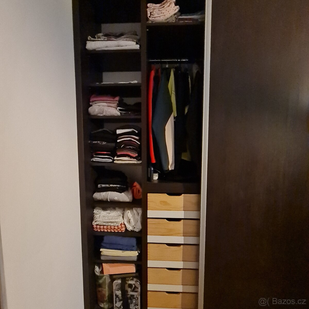 Velká šatní skříň - 3