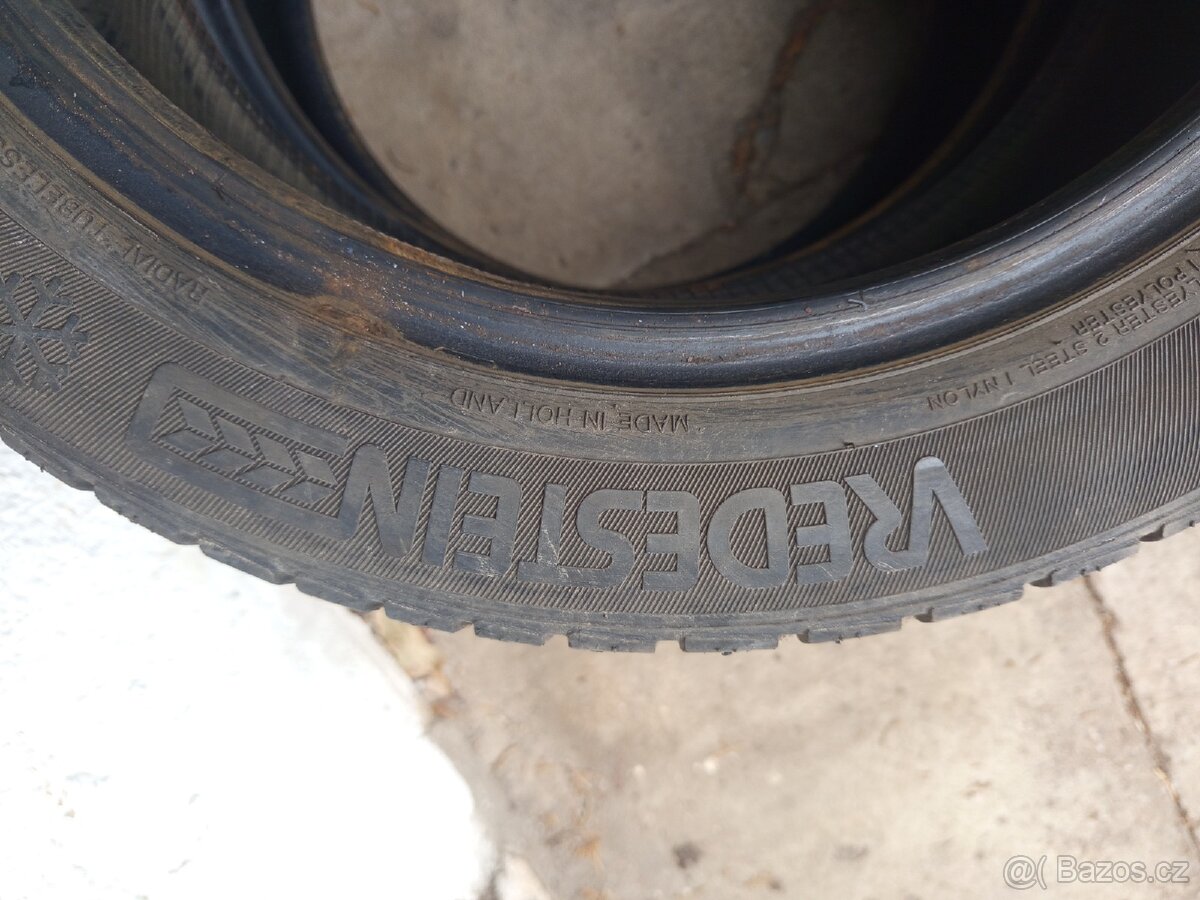 Prodám dvě zimní pneu vredestein snowtrac 2 195/50R15 82H - 3