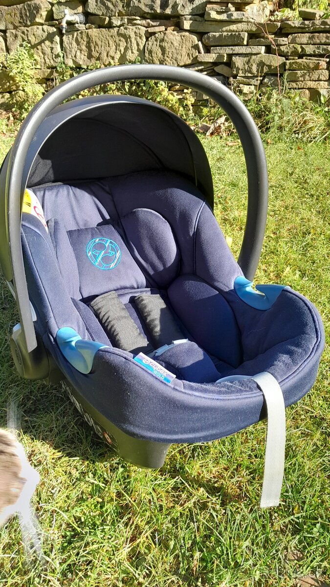 Cybex Aton se základnou - 3