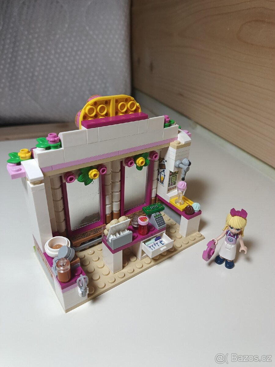 Lego friends Kavárna v parku městečka Heartlake - 3
