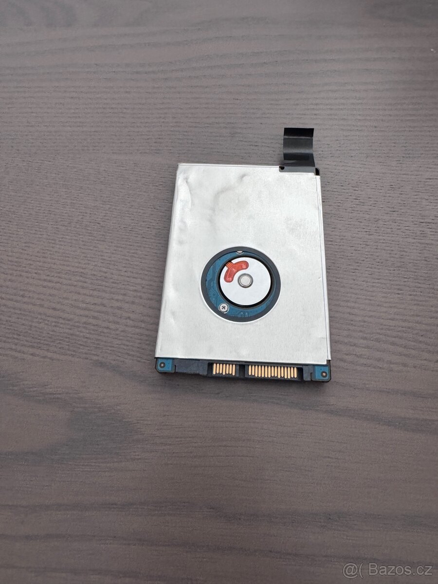 Plně funkční HDD pevný Disk 750 GB 2,5" SATA - 3