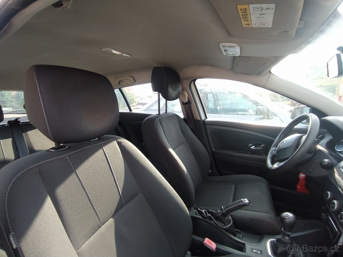 Renault Megane 1.6i LPG kombi benzín plyn 2015 - 3