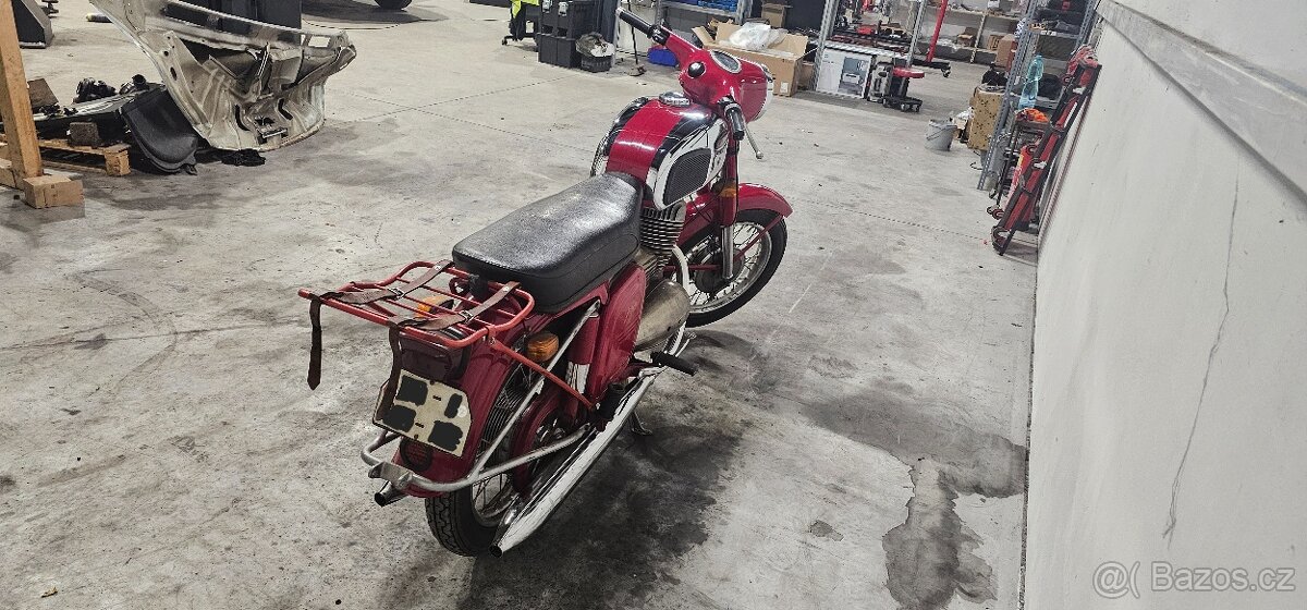 Jawa 250/592 - 3