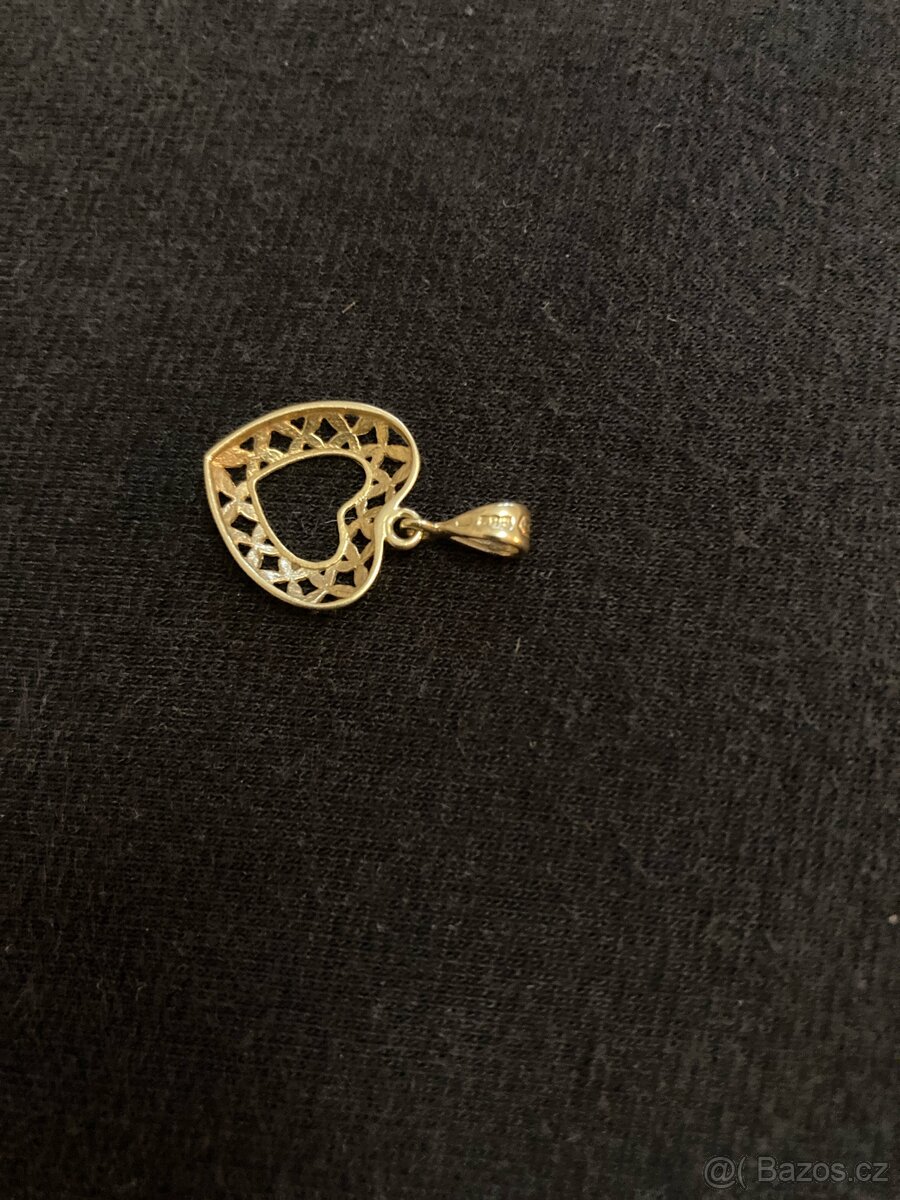 Zlatý přívěsek srdce - 3