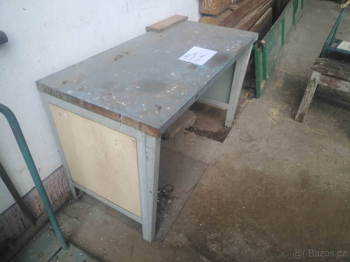 Kovový dílenský stůl - 3