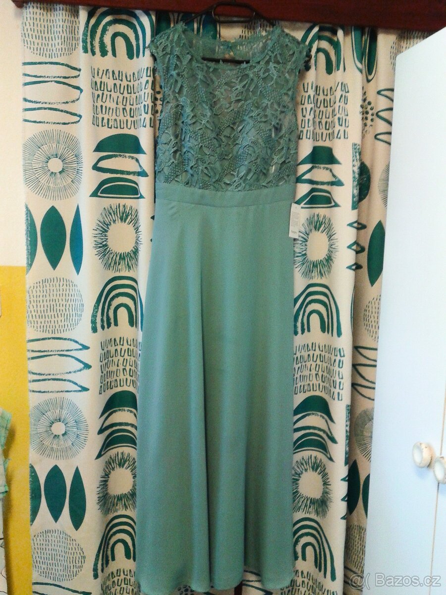 Nádherné dlouhé společenské šaty 40/42 - 3