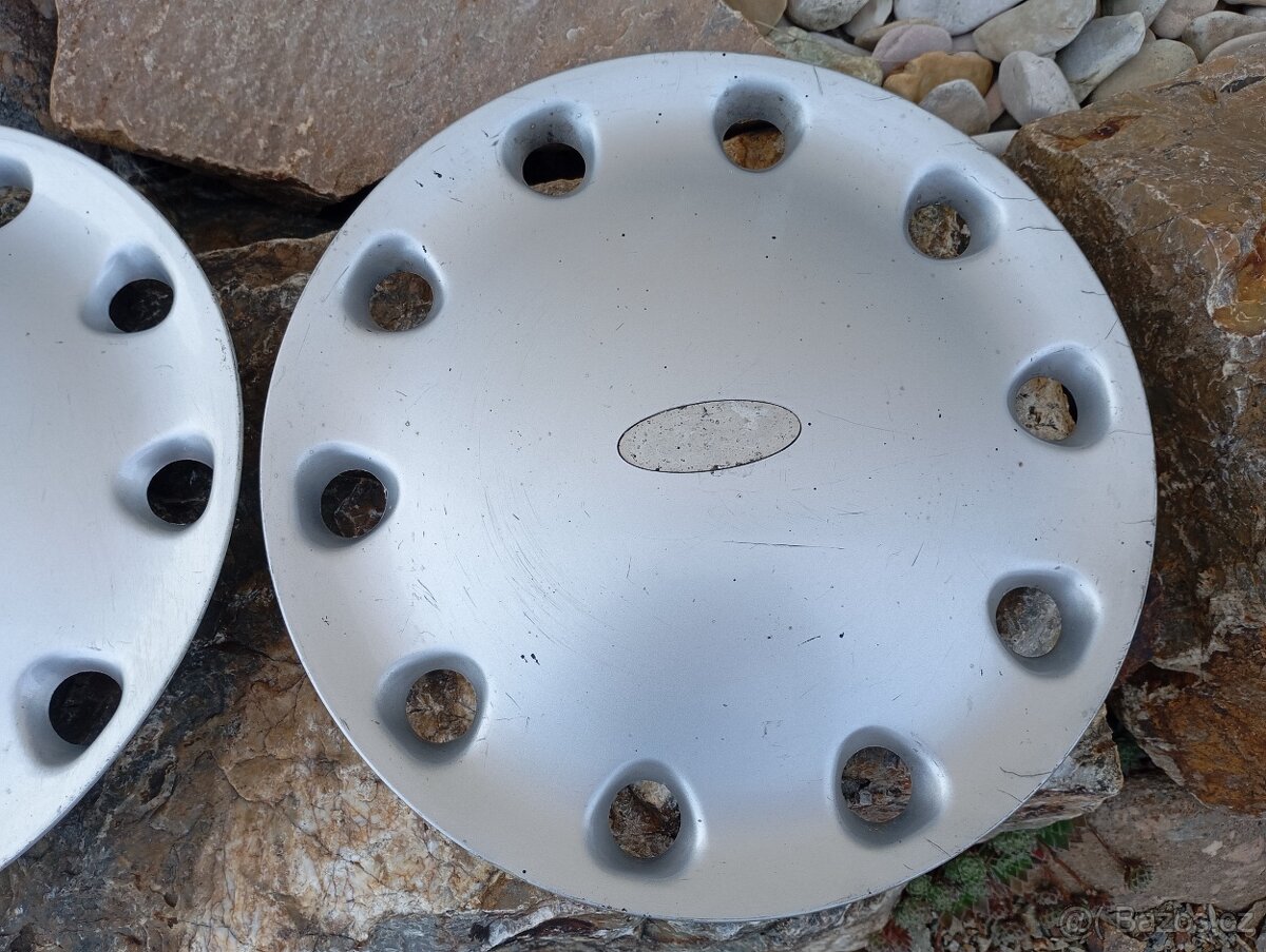 2 poklice,celoplošné kryty kol Ford Sierra, Escort - 3