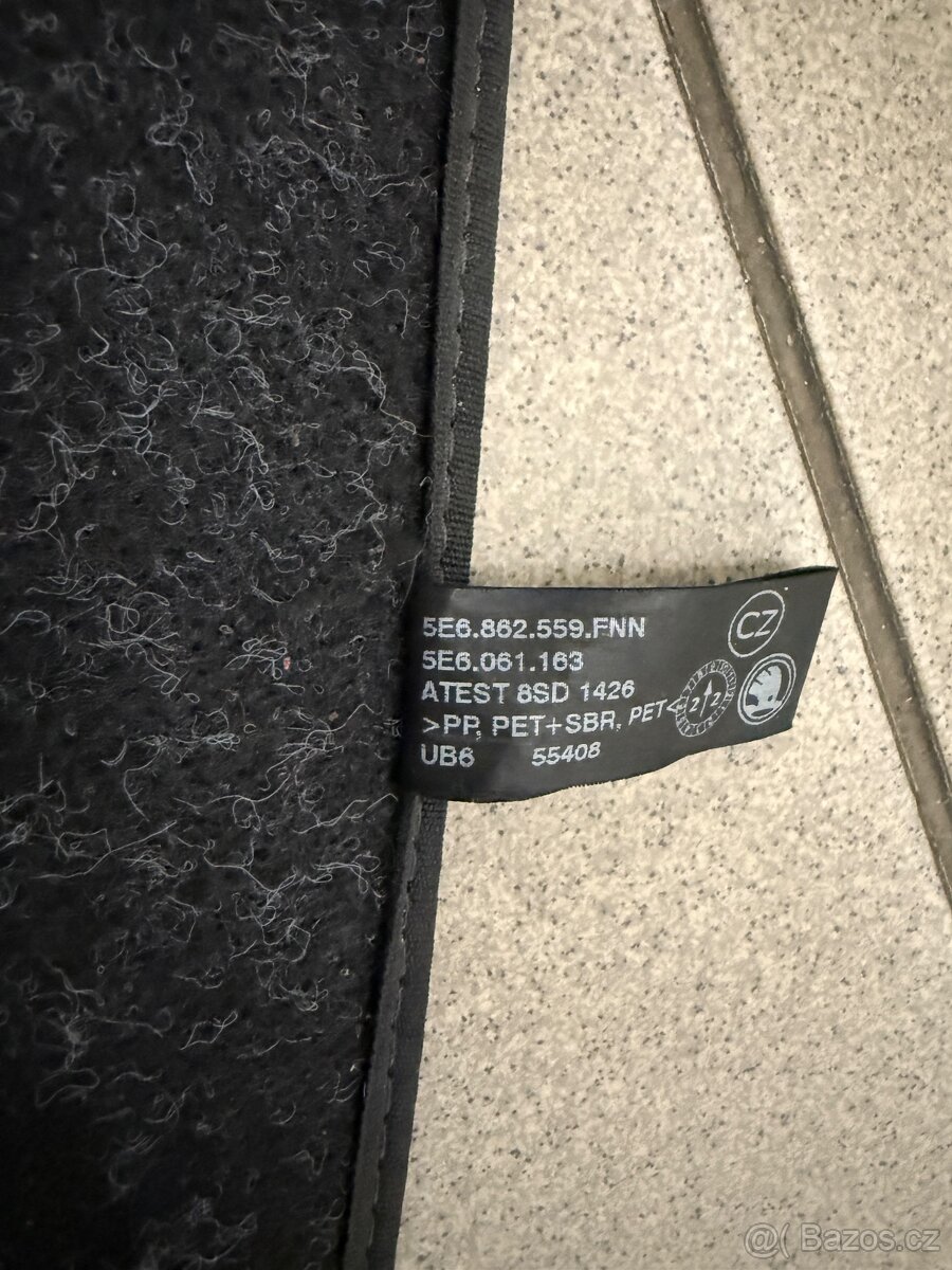 Koberec oboustranny do kufru (Plast/textil) Octavia IV - 3