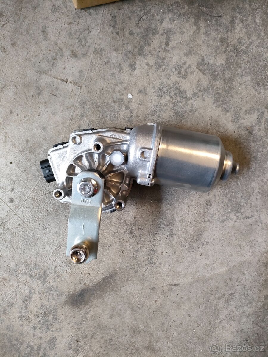 Motorek předních stěračů - 3