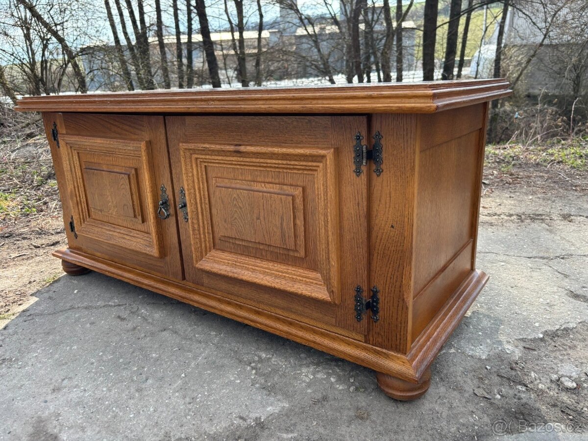 Rustikální nízká komoda - 3