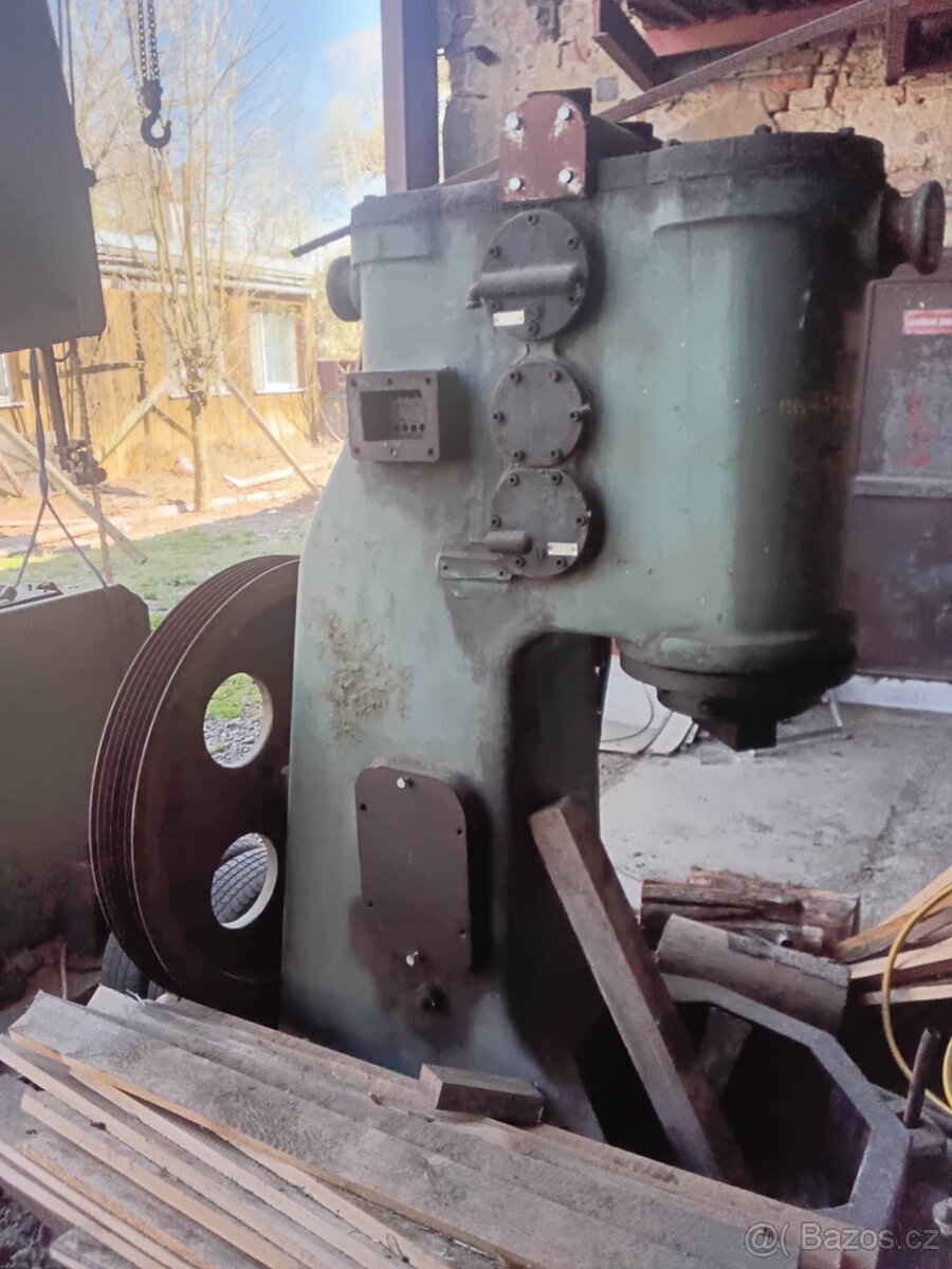 Pneumatický buchar CFA80 - 3