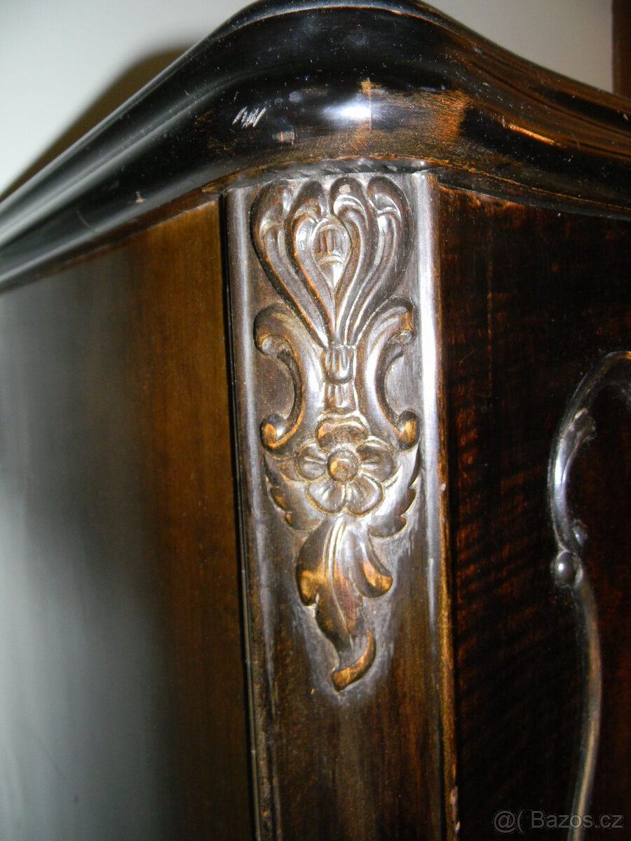 Starožitný nábytek, - 3