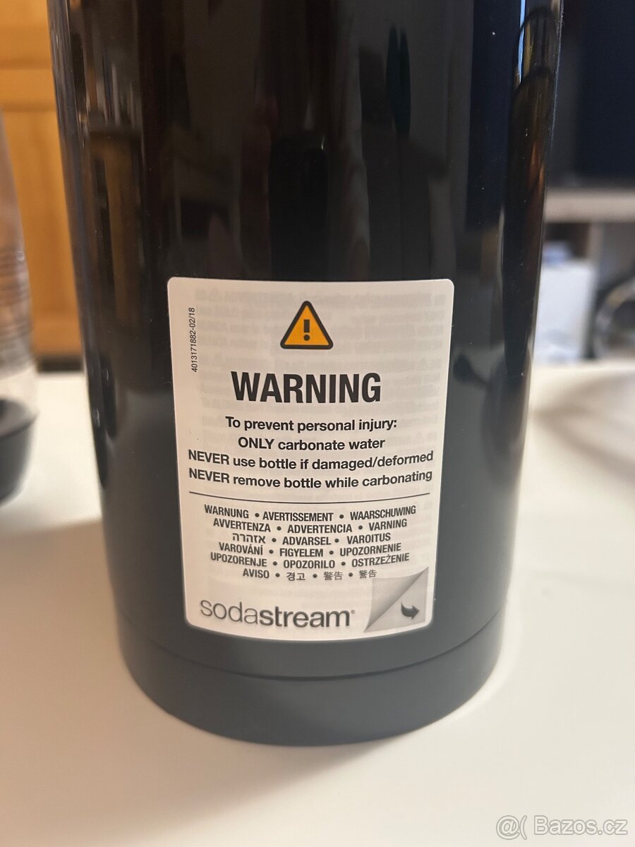 Výrobník Sodastream + láhve - 3