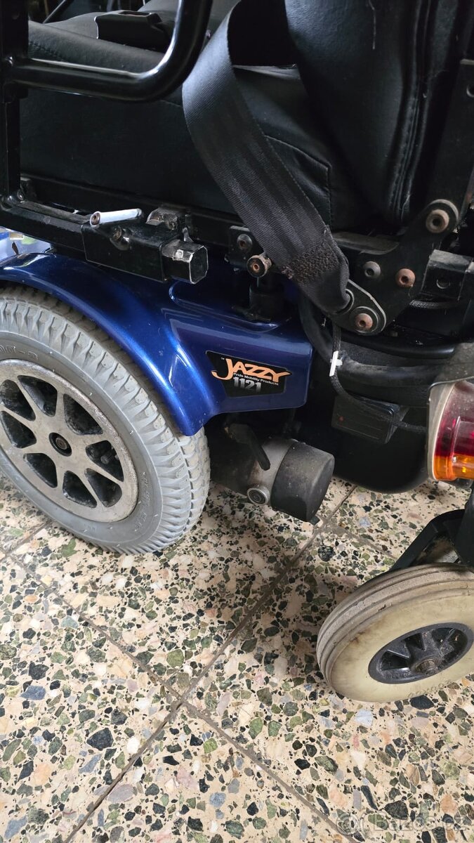 Elektrický invalidní vozík - 3