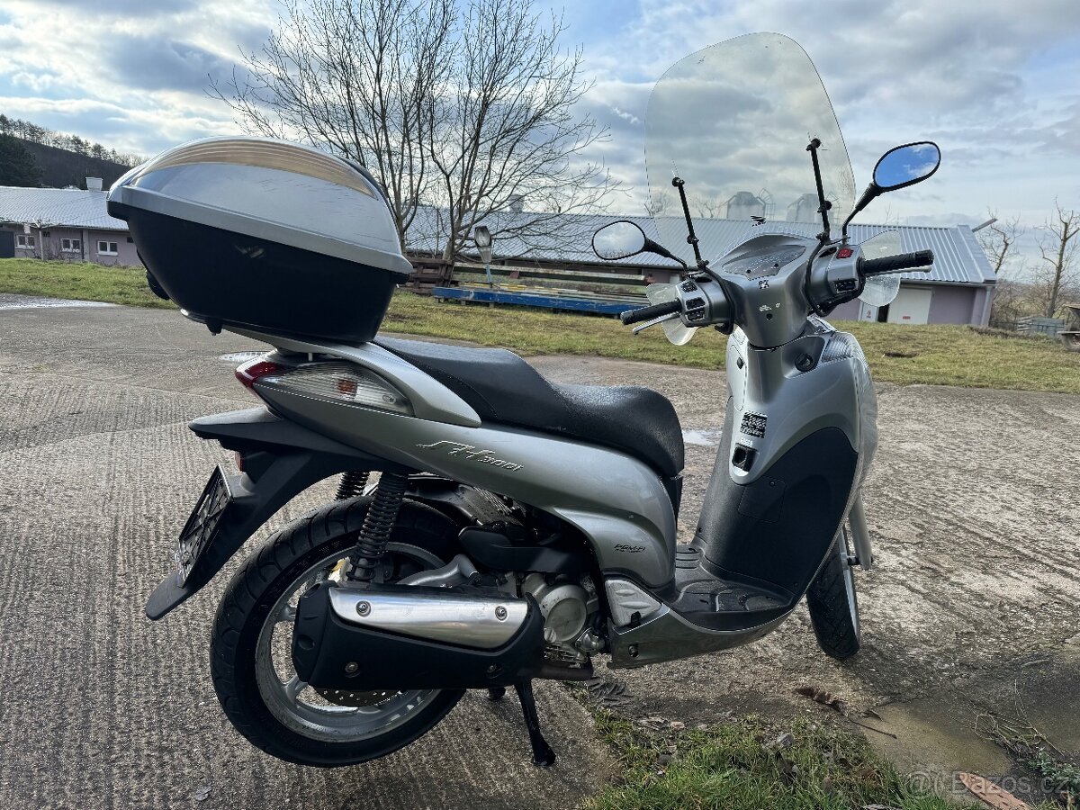 HONDA SH 300 - 3
