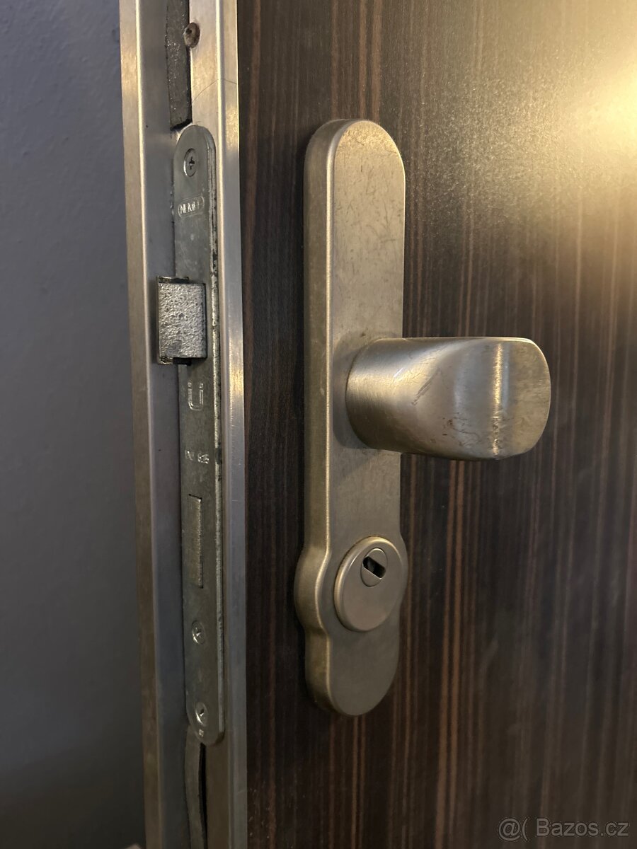 Bezpečnostní dveře Next SD 111F - 3