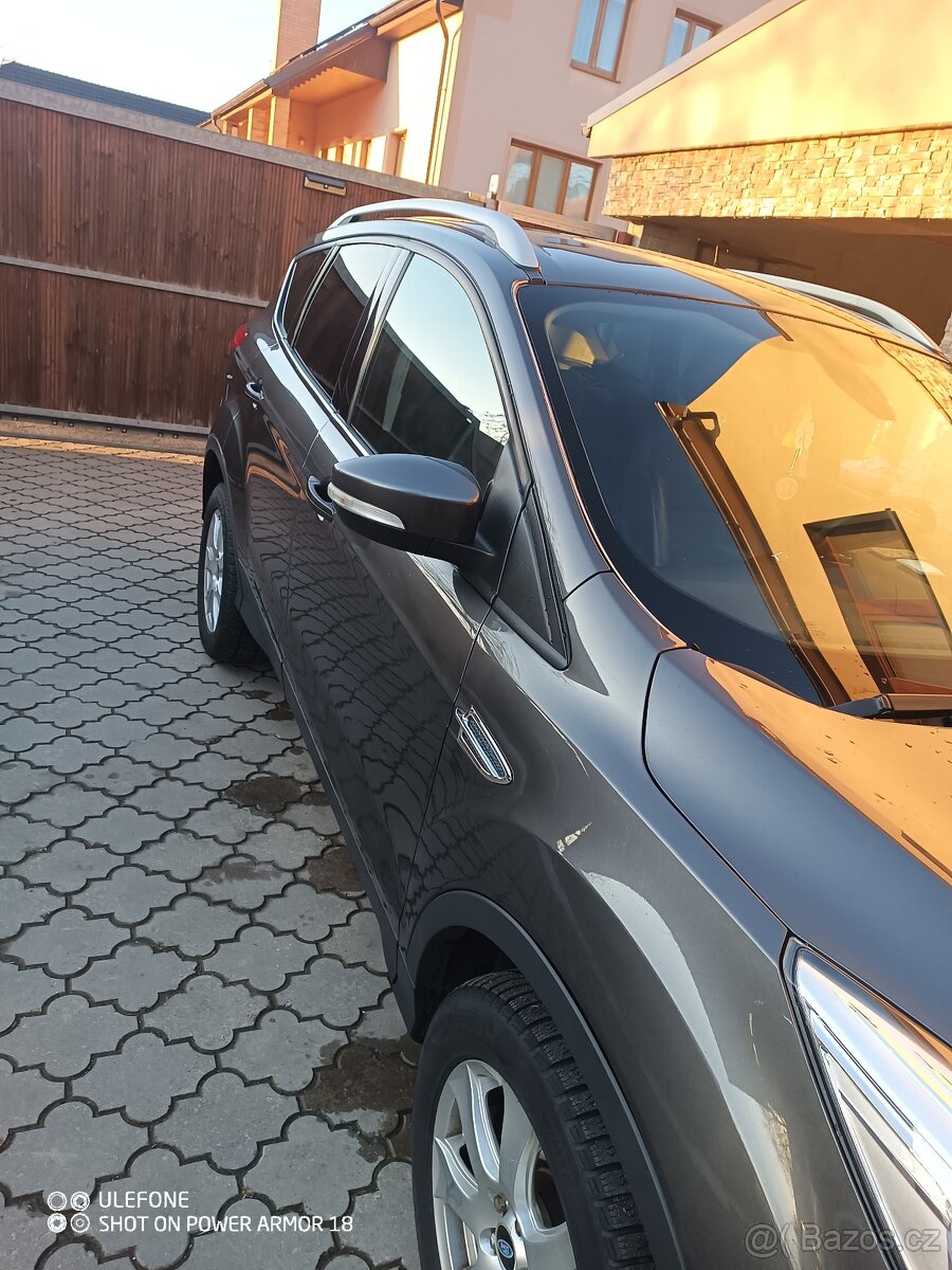 Ford Kuga 4×4, 132 kw Titanium 2.0 tdci - 3