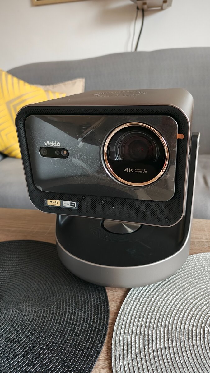 Hisense Vidda C3 ULTRA - 3