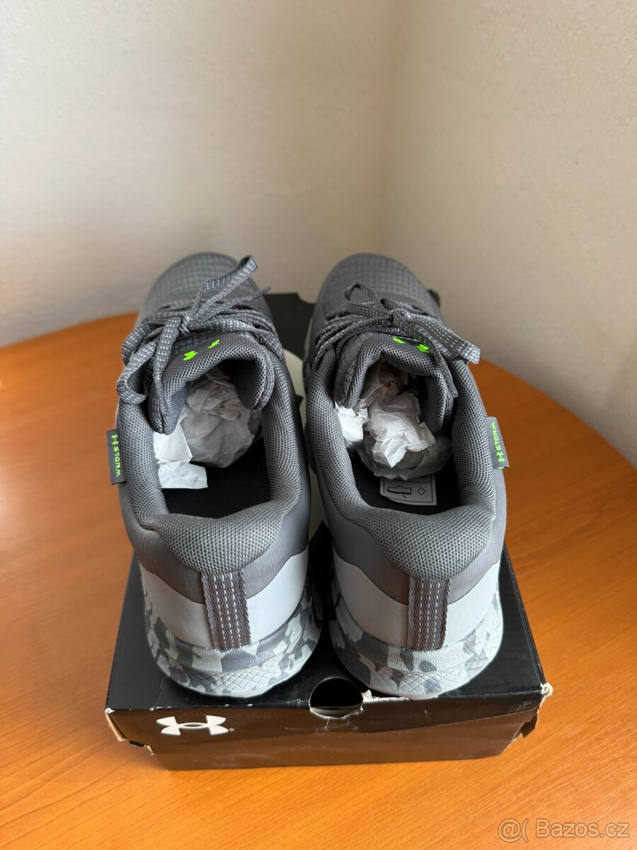 Under Armour Bandit 42,5 - 3