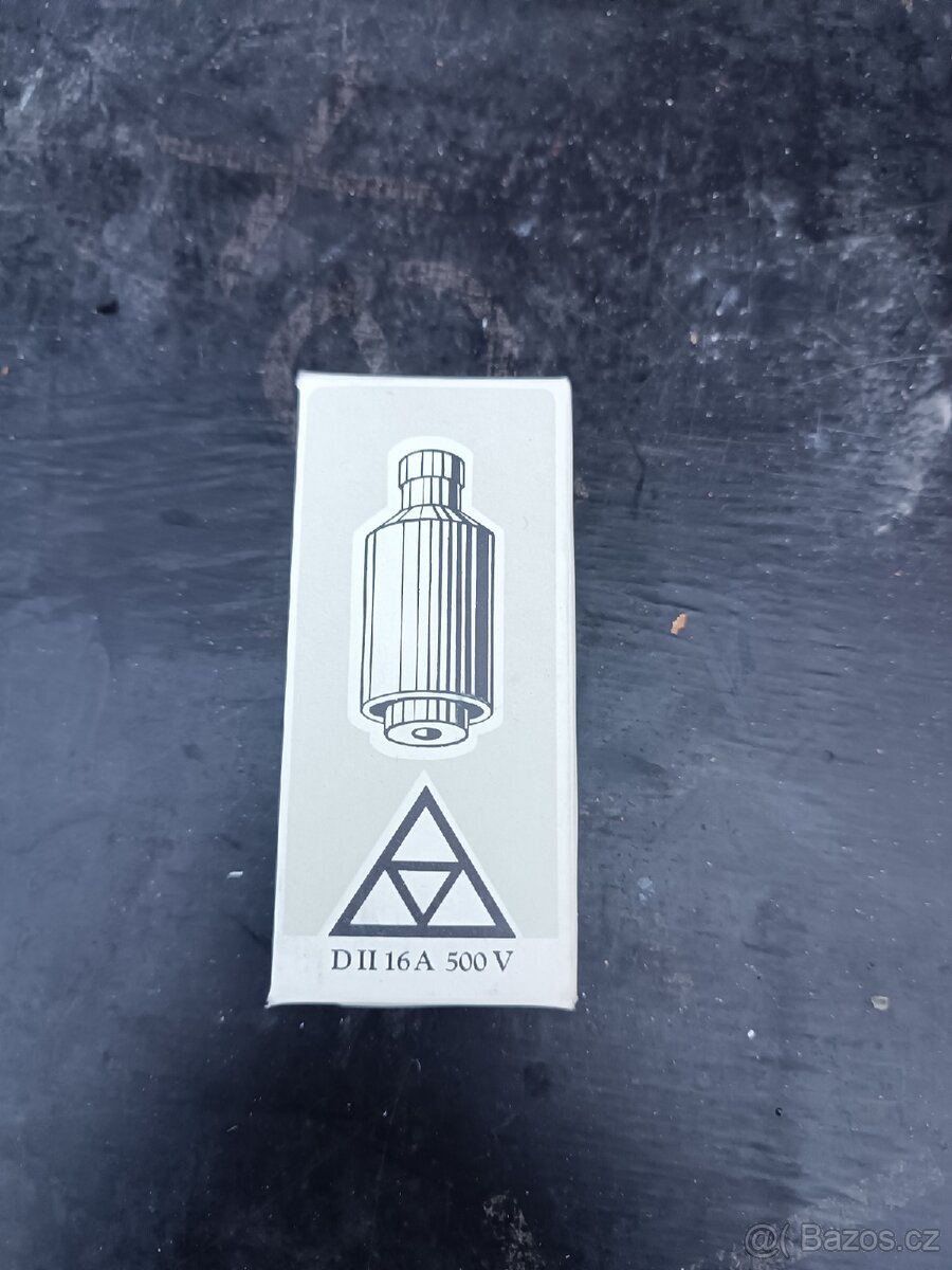 Staré nepoužité pojistky - 3