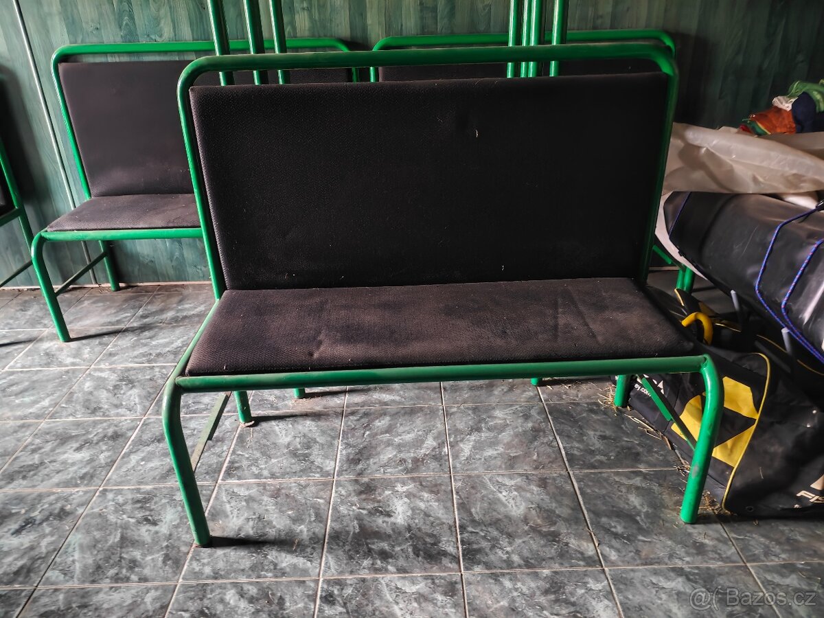 Sedačky a stoly - 3