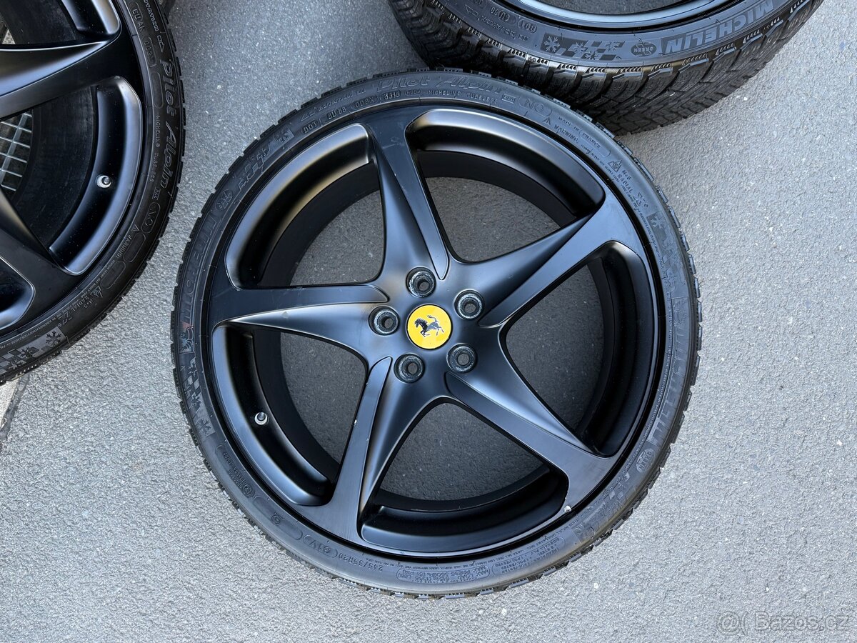 Ferrari FF kola - 3