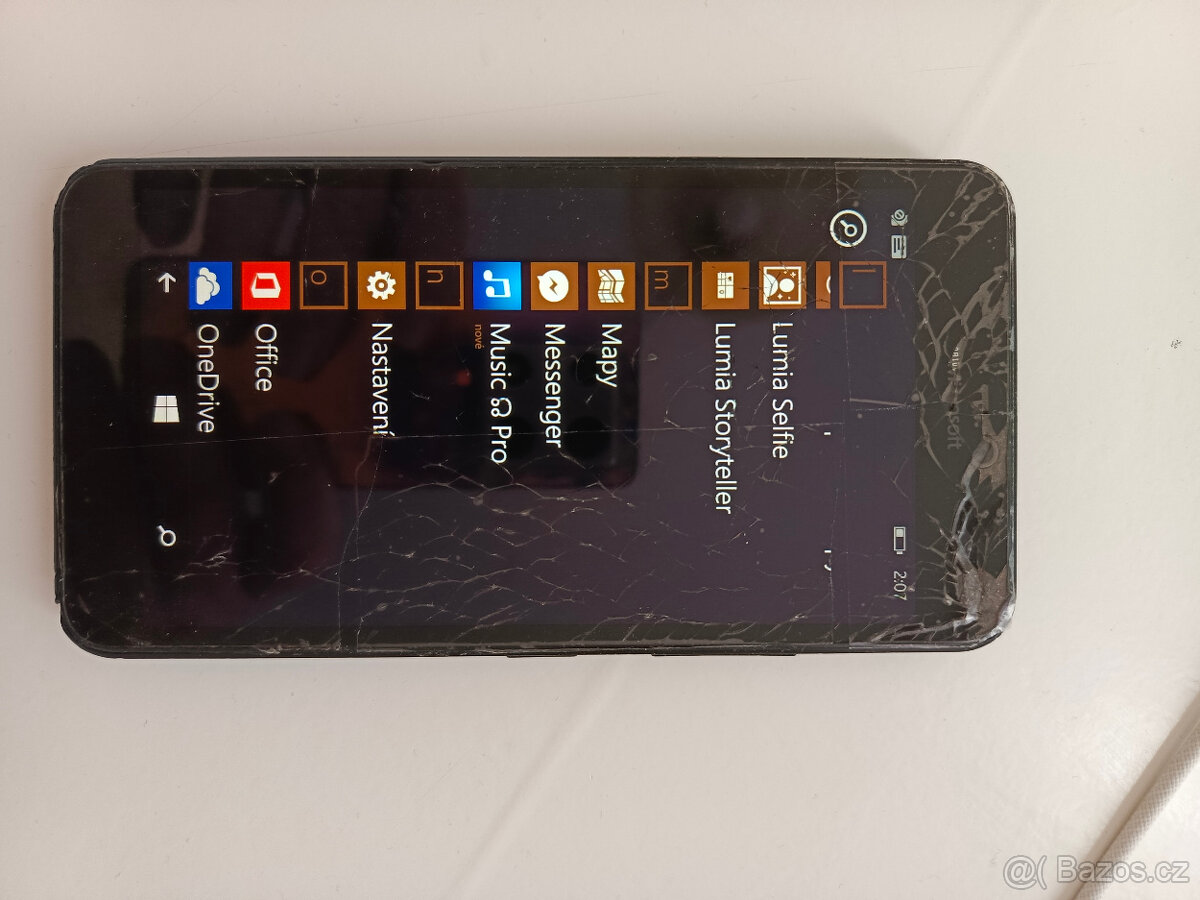 Microsoft Lumia 640 XL - 3