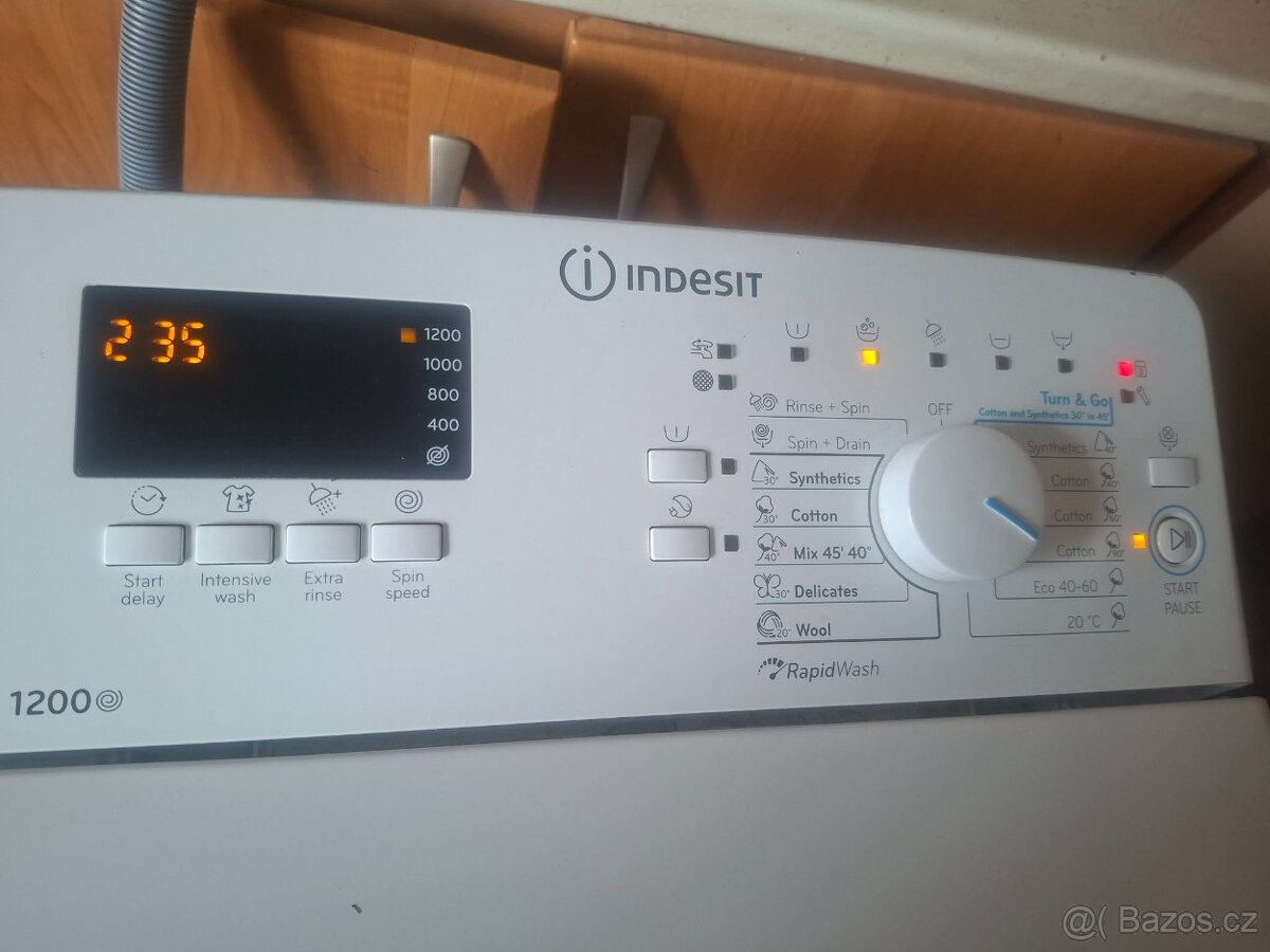 Pračka Indesit - 3