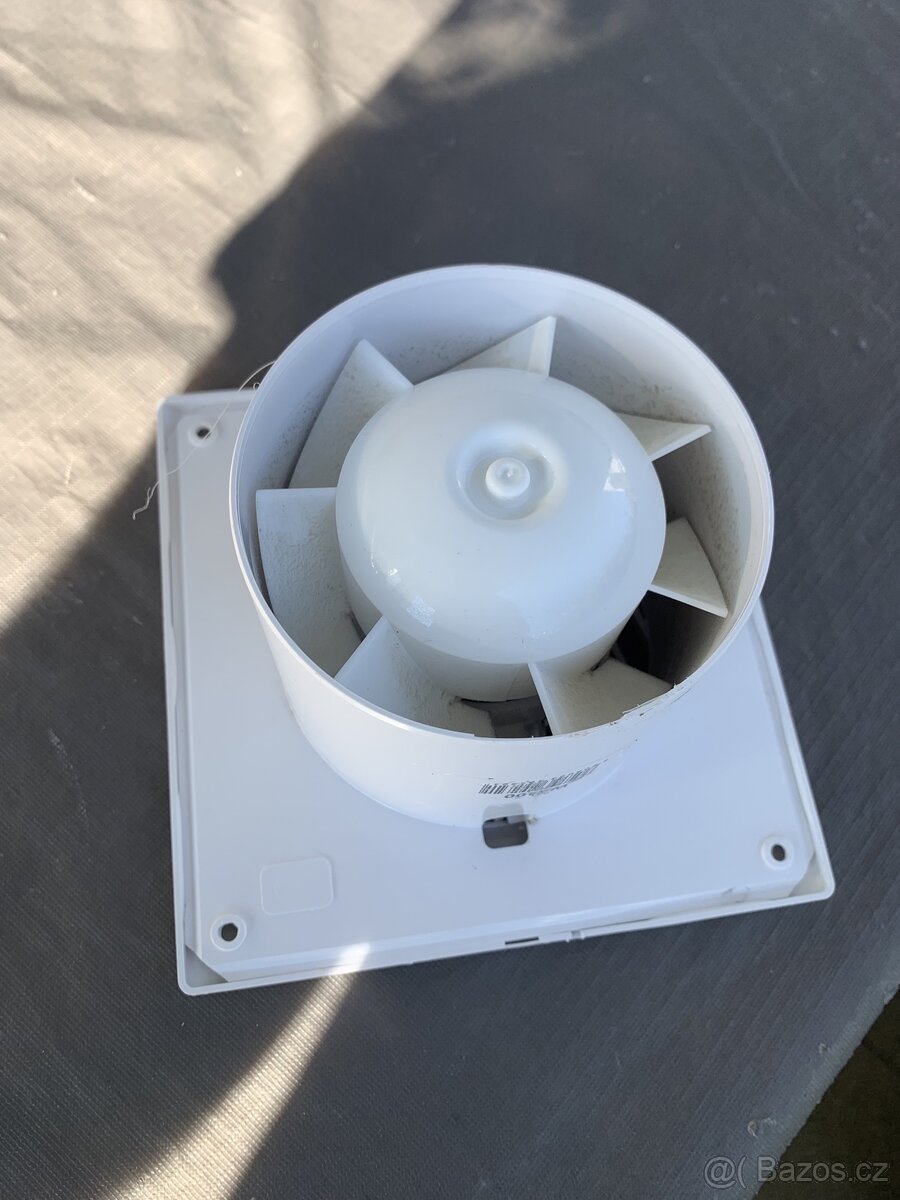 Koupelnový větrák - odsavač vlhkosti - 3