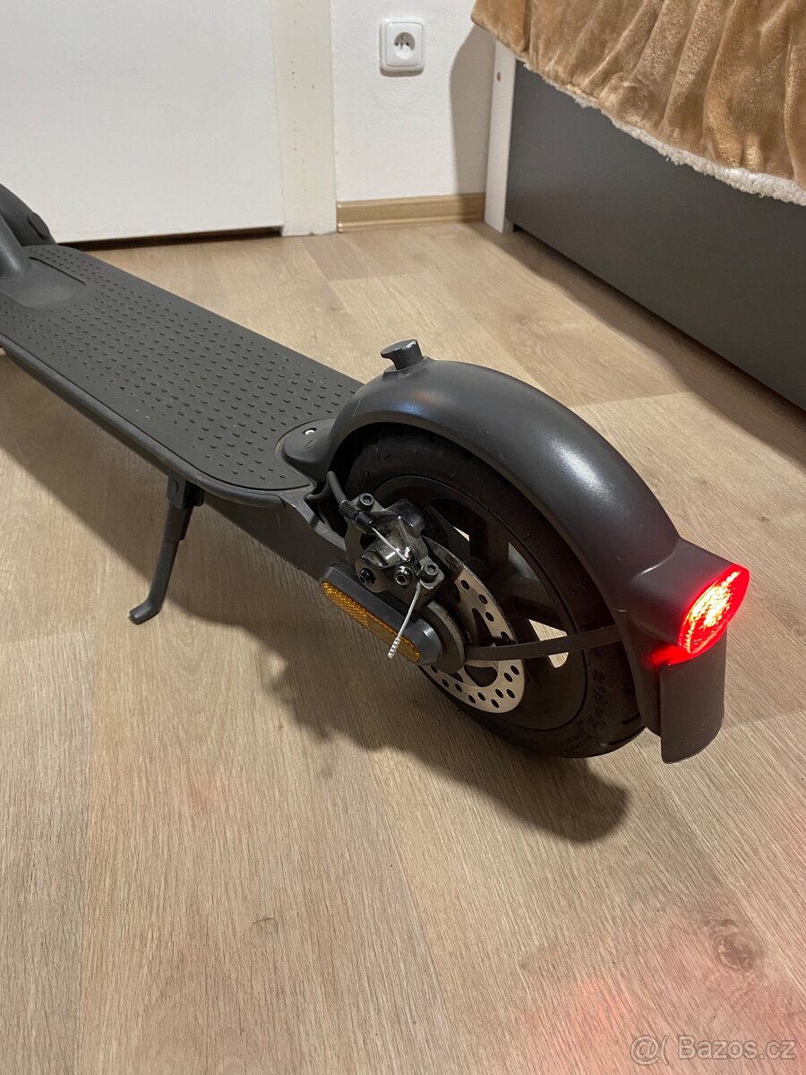 Xiaomi Mi Scooter Pro 2 - 3