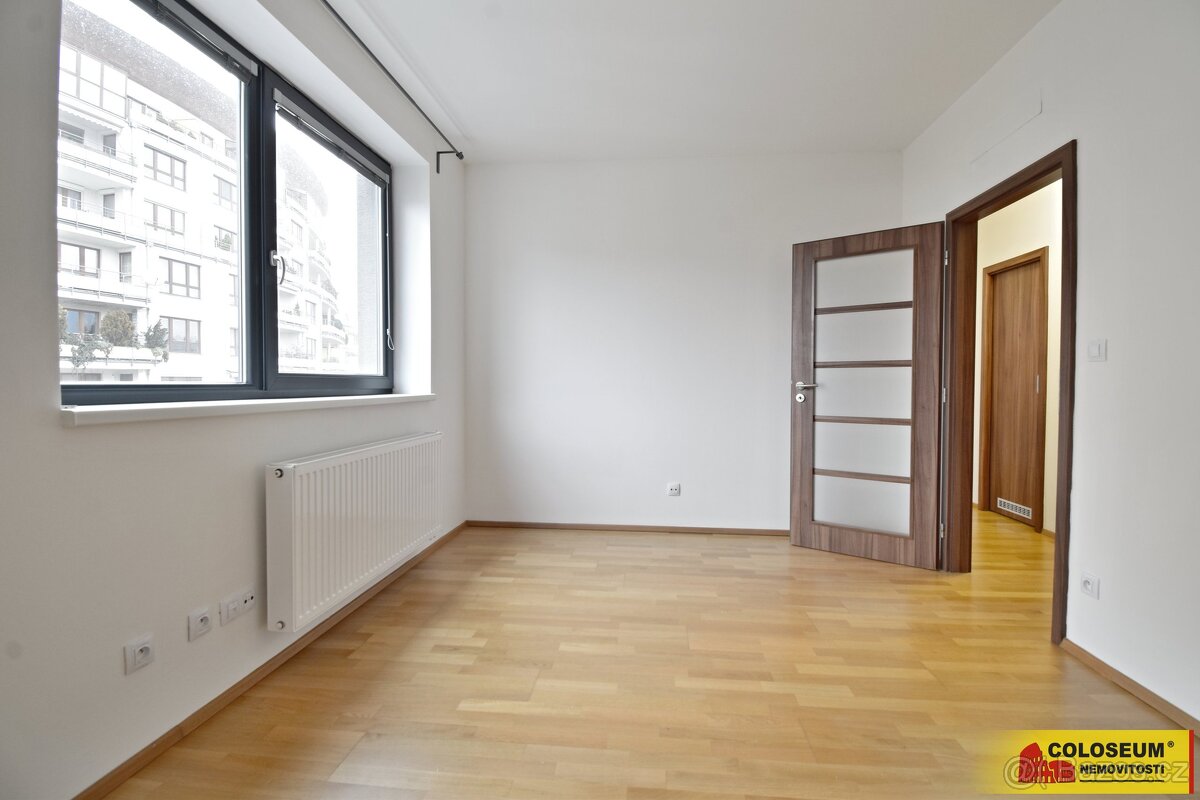 Brno - Veveří, pronájem bytu 3+kk, 68 m², šatna, balkon - by - 3