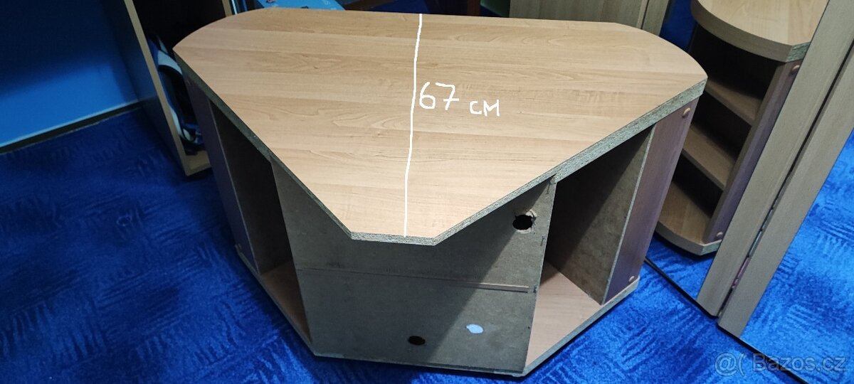 Televizní stolek - 3