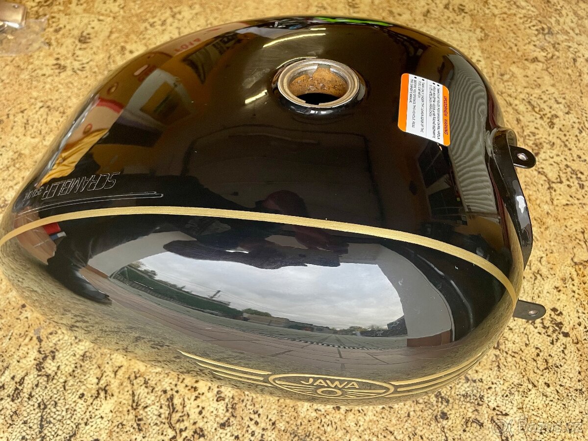 Nová nádrž Jawa Scrambler - 3